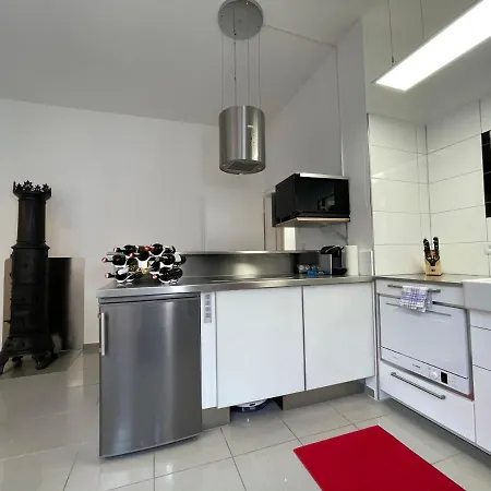 Apartment11 דירה אולם