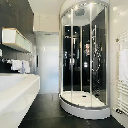 Apartment11 דירה אולם
