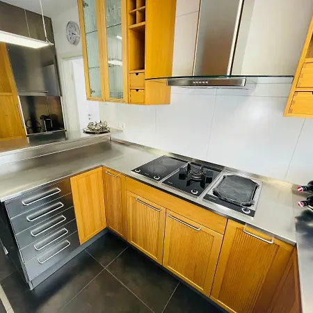 Apartment11 * אולם