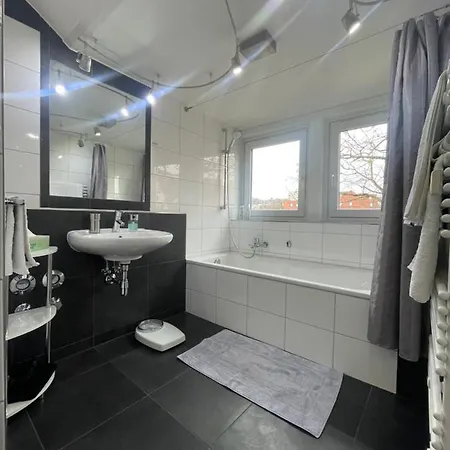 Apartment11 * אולם