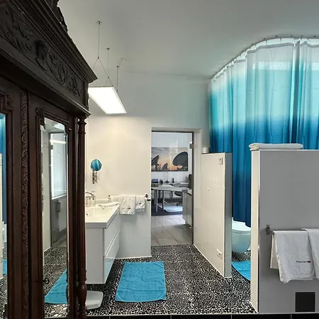 Apartment11 דירה *
